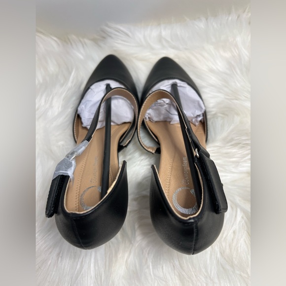 Journee Collection Tillis Pumps - Picture 15 of 16